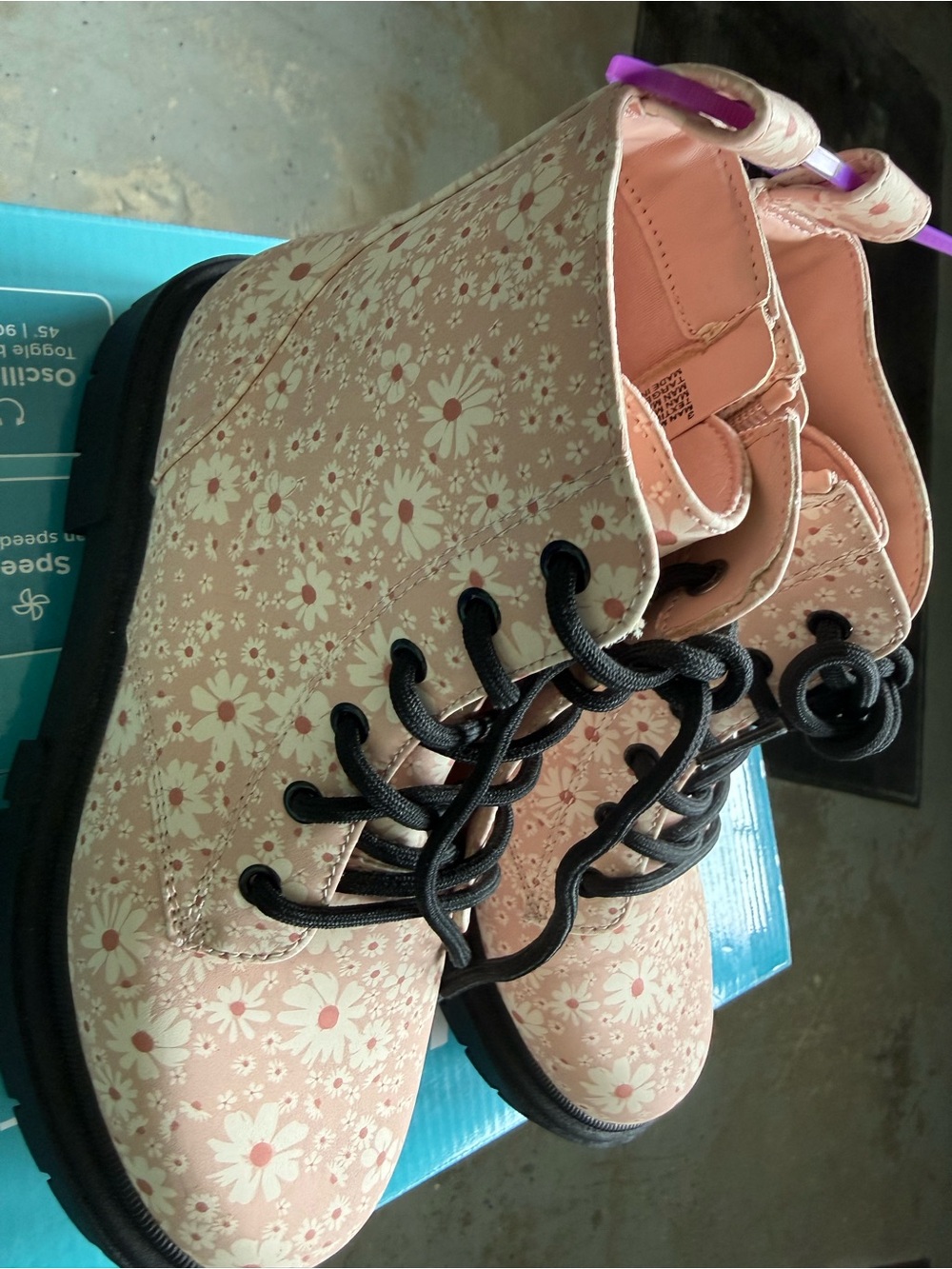 Girls size 3 pink with flower zip up boots